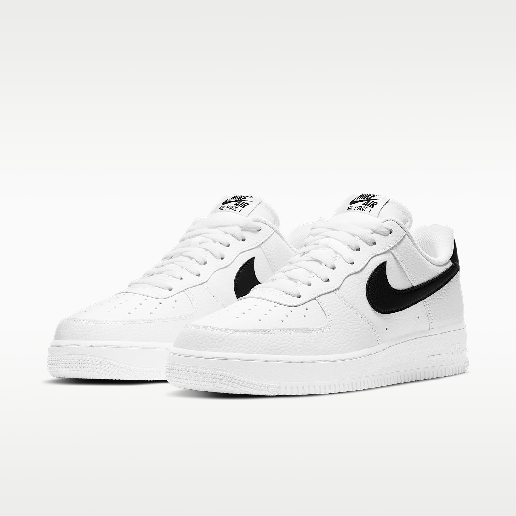 Nike Air Force 1 '07 Herrenschuh – Weiß/Schwarz
