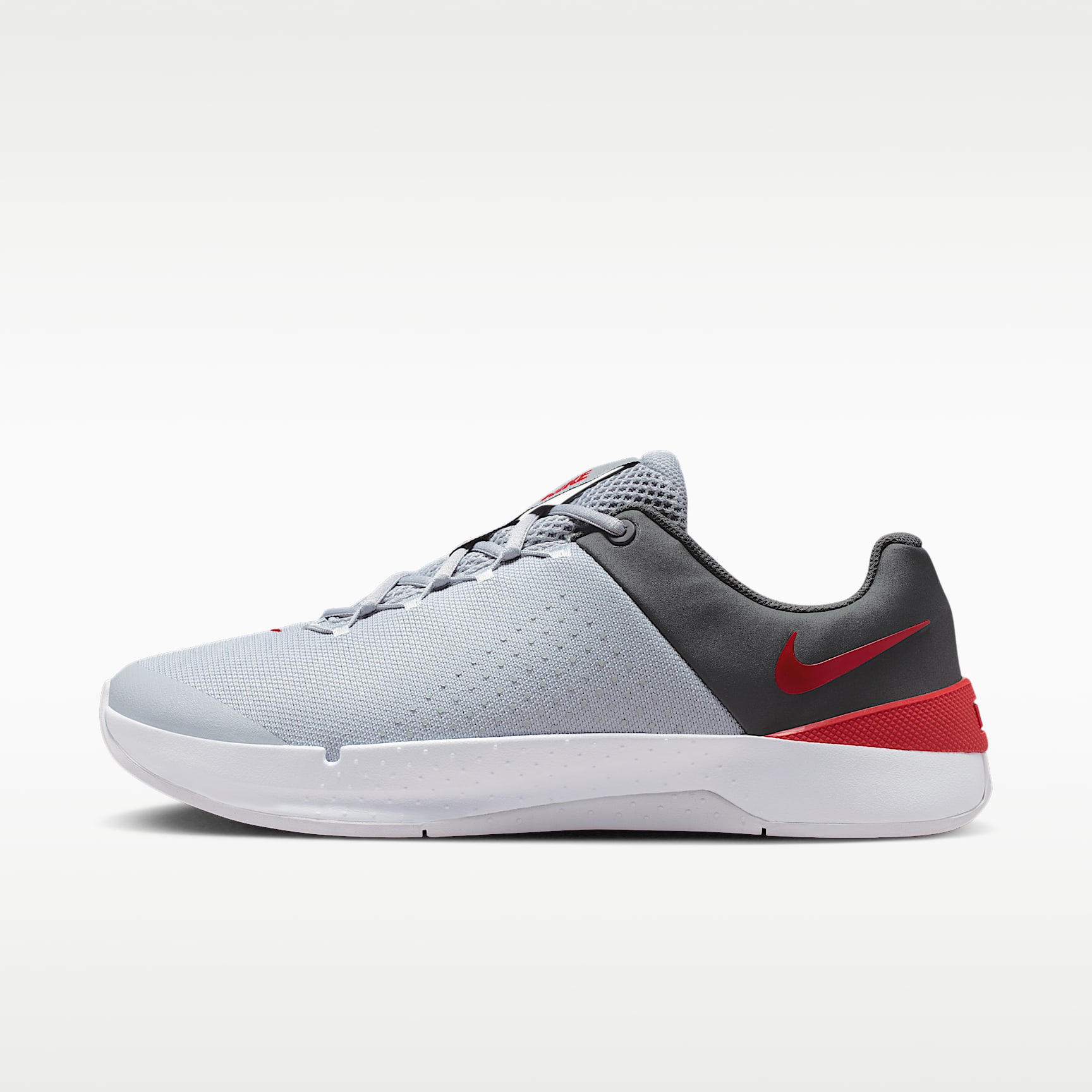 Nike MC Trainer 4 Trainingsschuh (Herren) – Wolf Grey/Iron Grey/Weiß/University Red