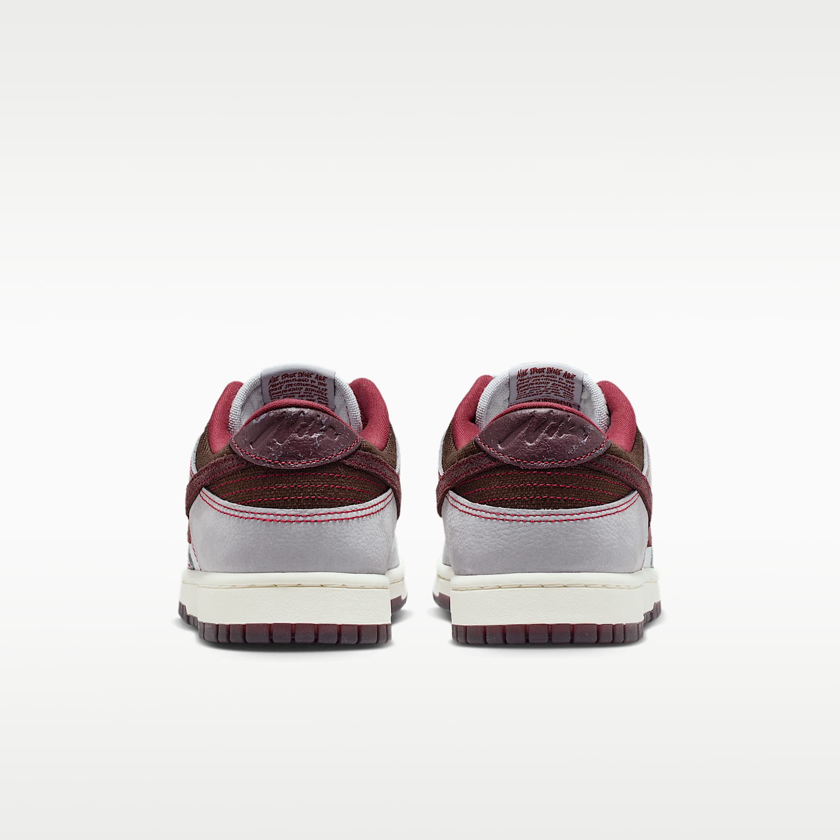 Nike Dunk Low Retro SE Schuh (Herren) – Pure Platinum/Wolf Grey/Team Red/Burgundy Crush