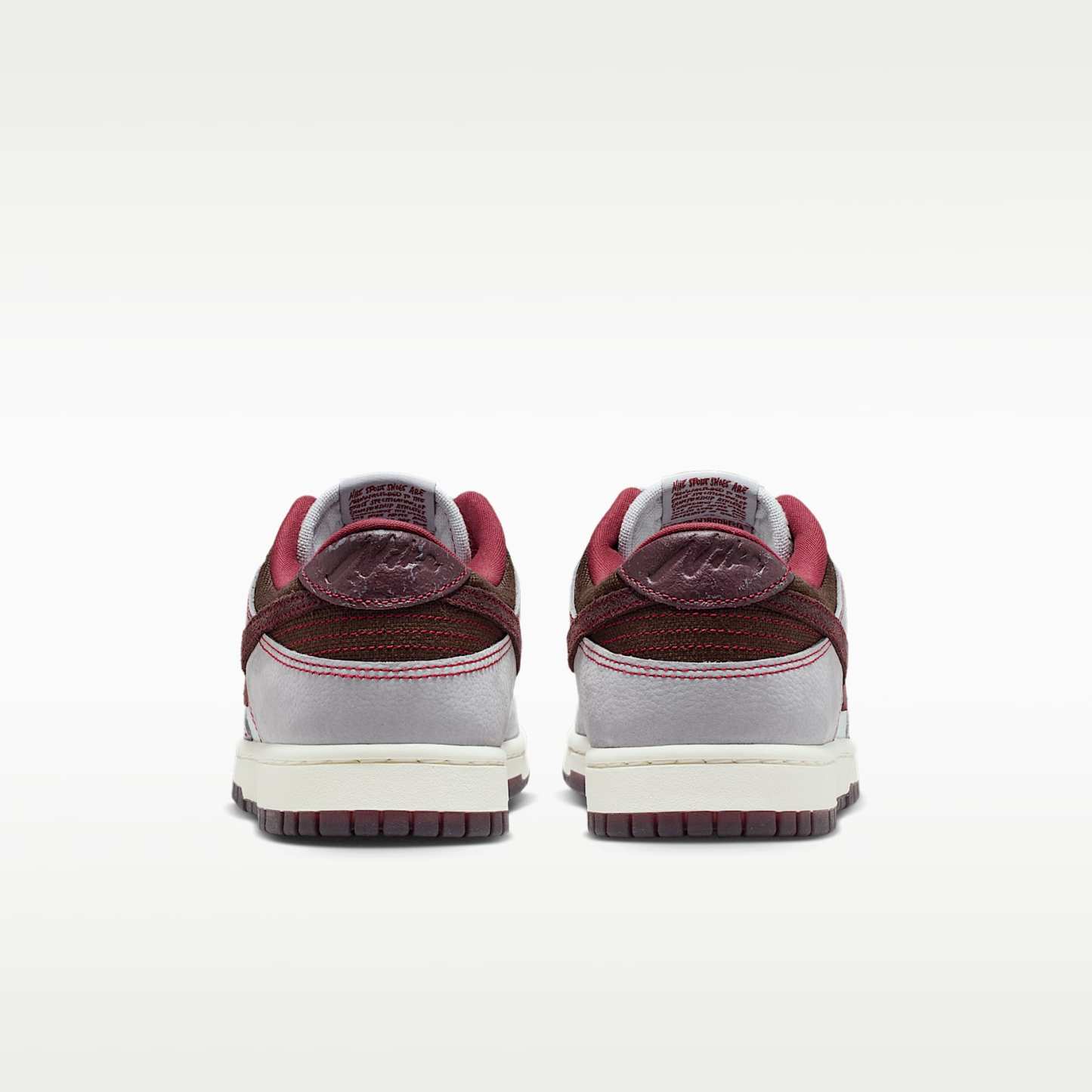 Nike Dunk Low Retro SE Schuh (Herren) – Pure Platinum/Wolf Grey/Team Red/Burgundy Crush