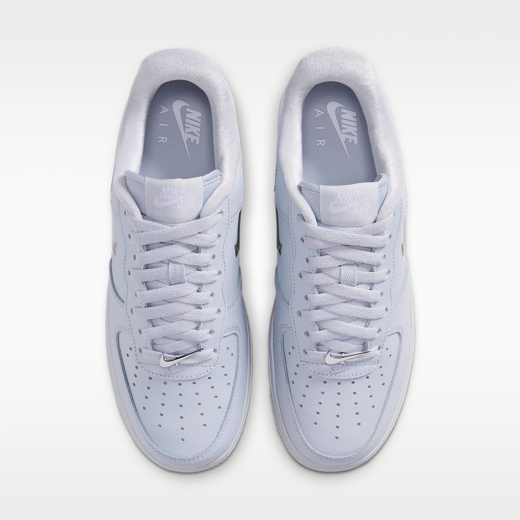 Nike Air Force 1 '07 Schuh (Damen) – Pure Platinum/Weiß/Metallic Silver