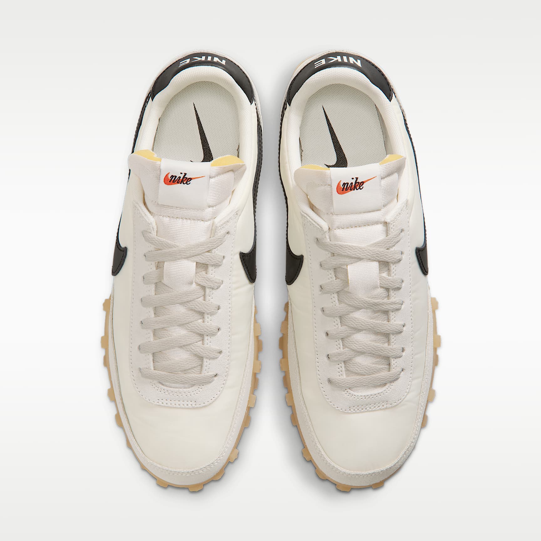 Nike Waffle Racer Herrenschuh – Sail/Coconut Milk/Gum Light Brown/Schwarz