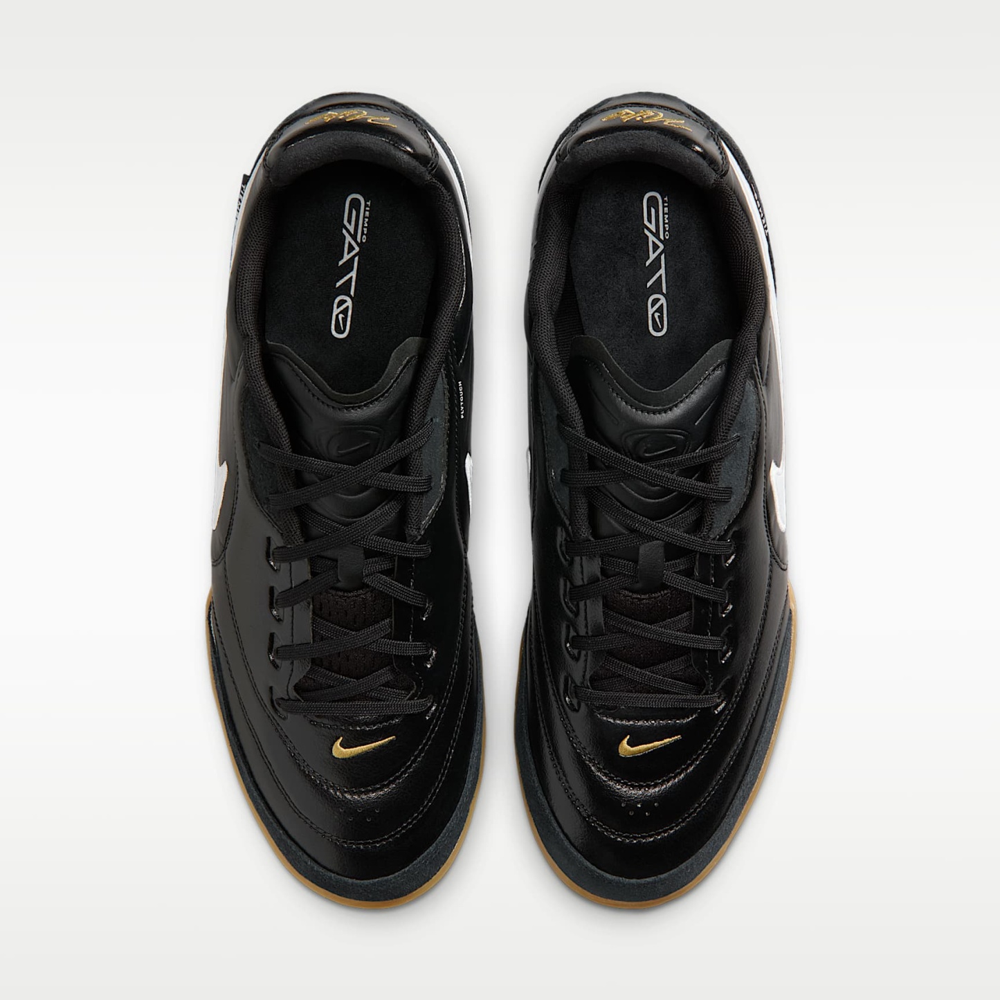 Nike Tiempo Streetgato Low-Top-Fußballschuh für Hallen- und Hartplätze – Schwarz/Weiß