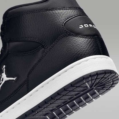 Jordan Court Connect Mid Herrenschuhe – Schwarz/Weiß
