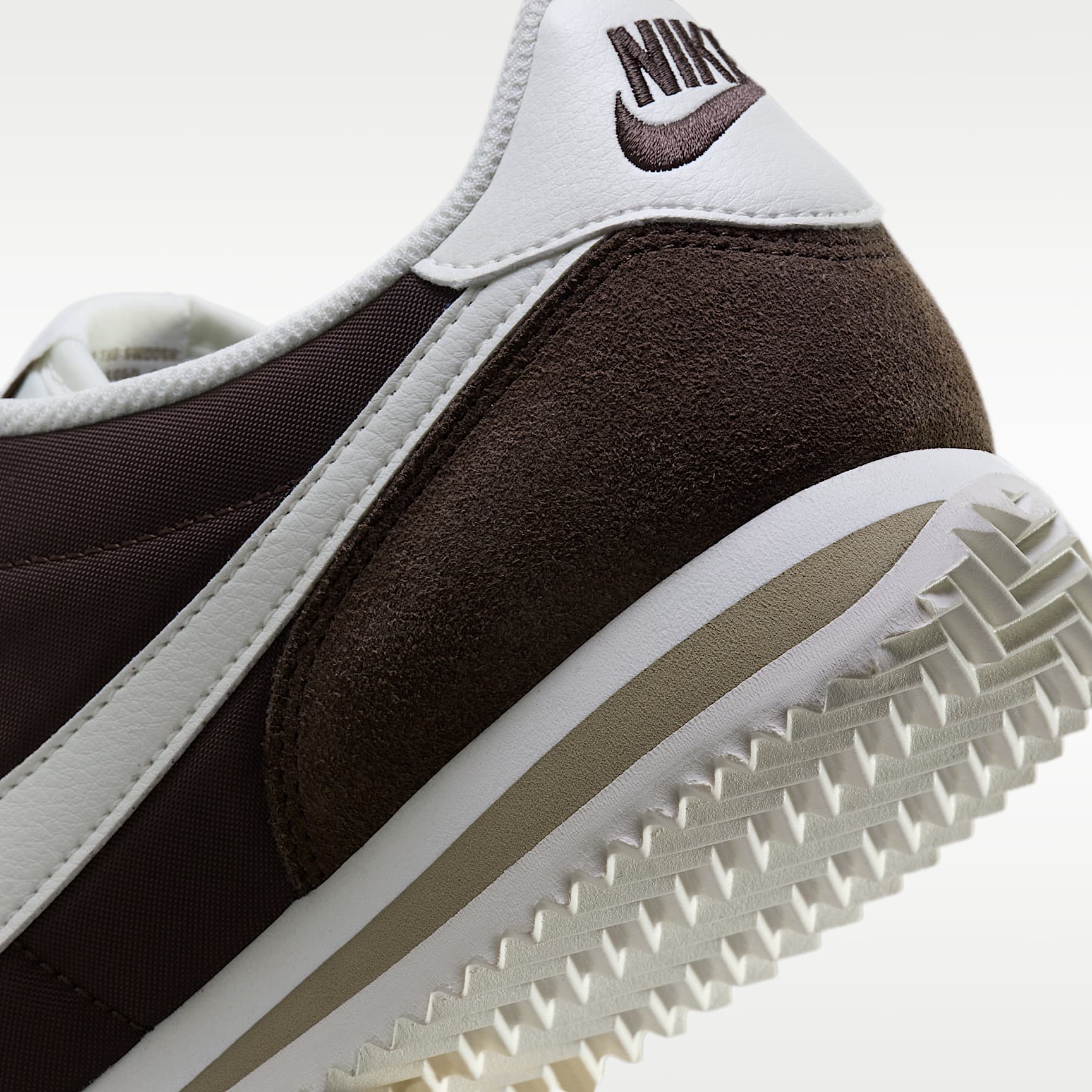 Nike Cortez Textile Schuh (Damen) – Baroque Brown/Khaki/Sail