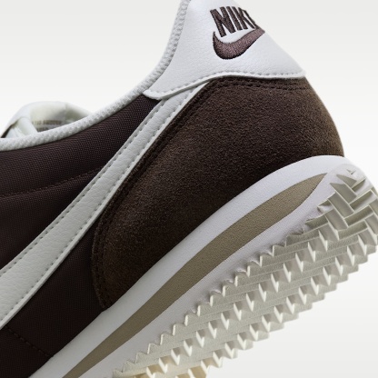 Nike Cortez Textile Schuh (Damen) – Baroque Brown/Khaki/Sail