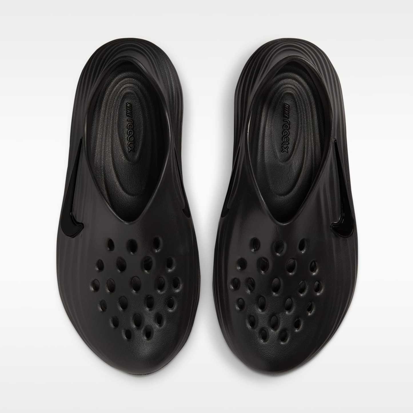 Nike ReactX Rejuven8 Schuh (Damen) – Schwarz/Schwarz/Schwarz