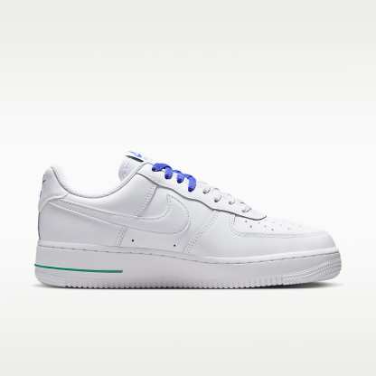 Nike Air Force 1 '07 SE Damenschuh – Weiß/Persian Violet/Stadium Green/Weiß