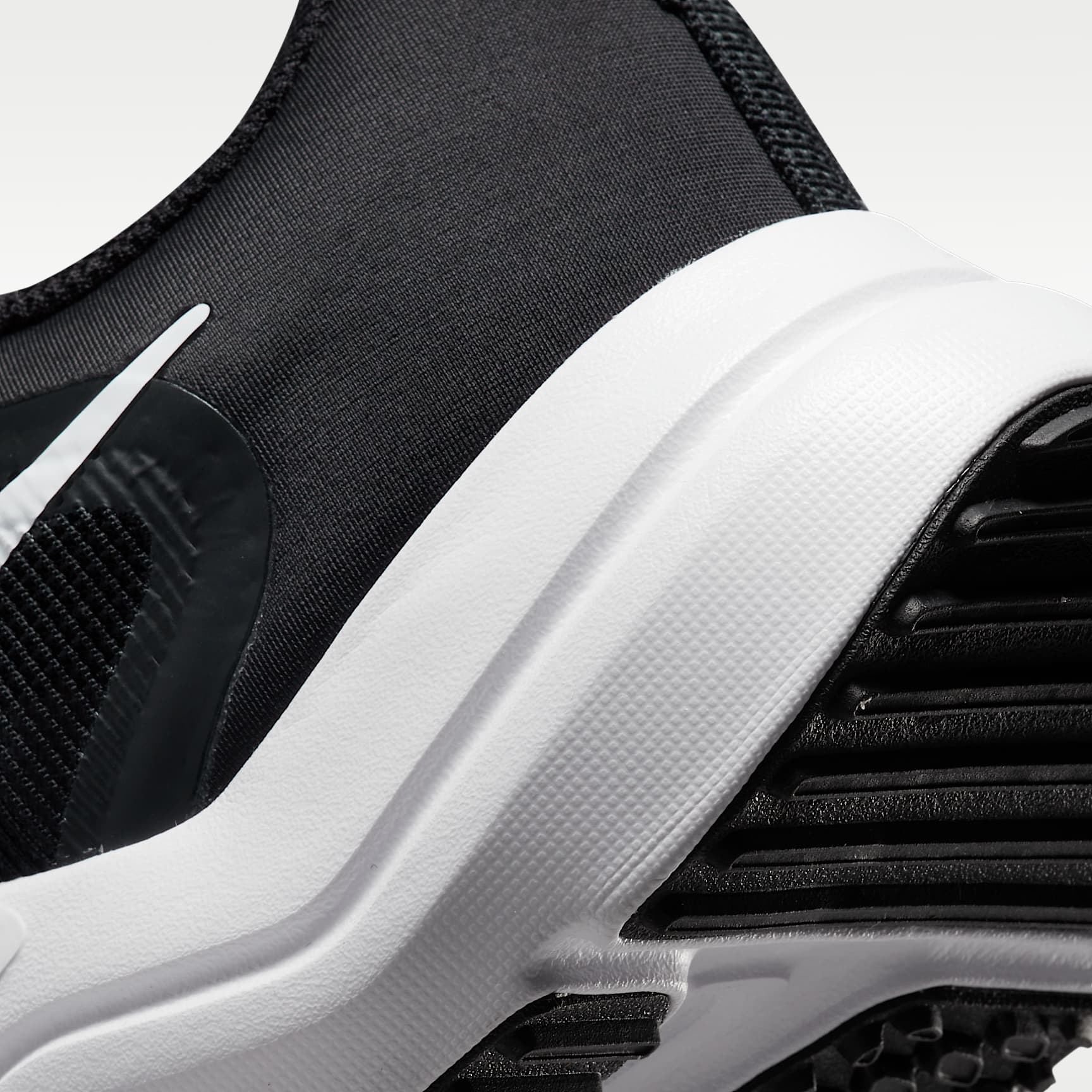 Nike Downshifter 12 Herren-Laufschuh – Schwarz/Dark Smoke Grey/Pure Platinum/Weiß