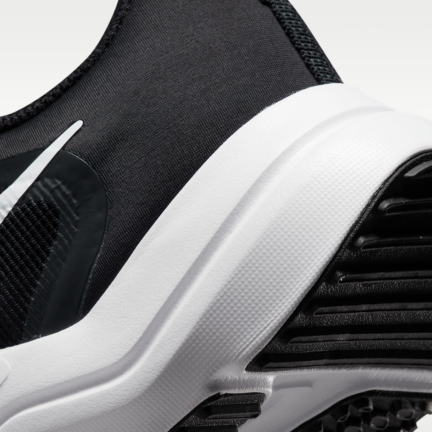 Nike Downshifter 12 Herren-Laufschuh – Schwarz/Dark Smoke Grey/Pure Platinum/Weiß