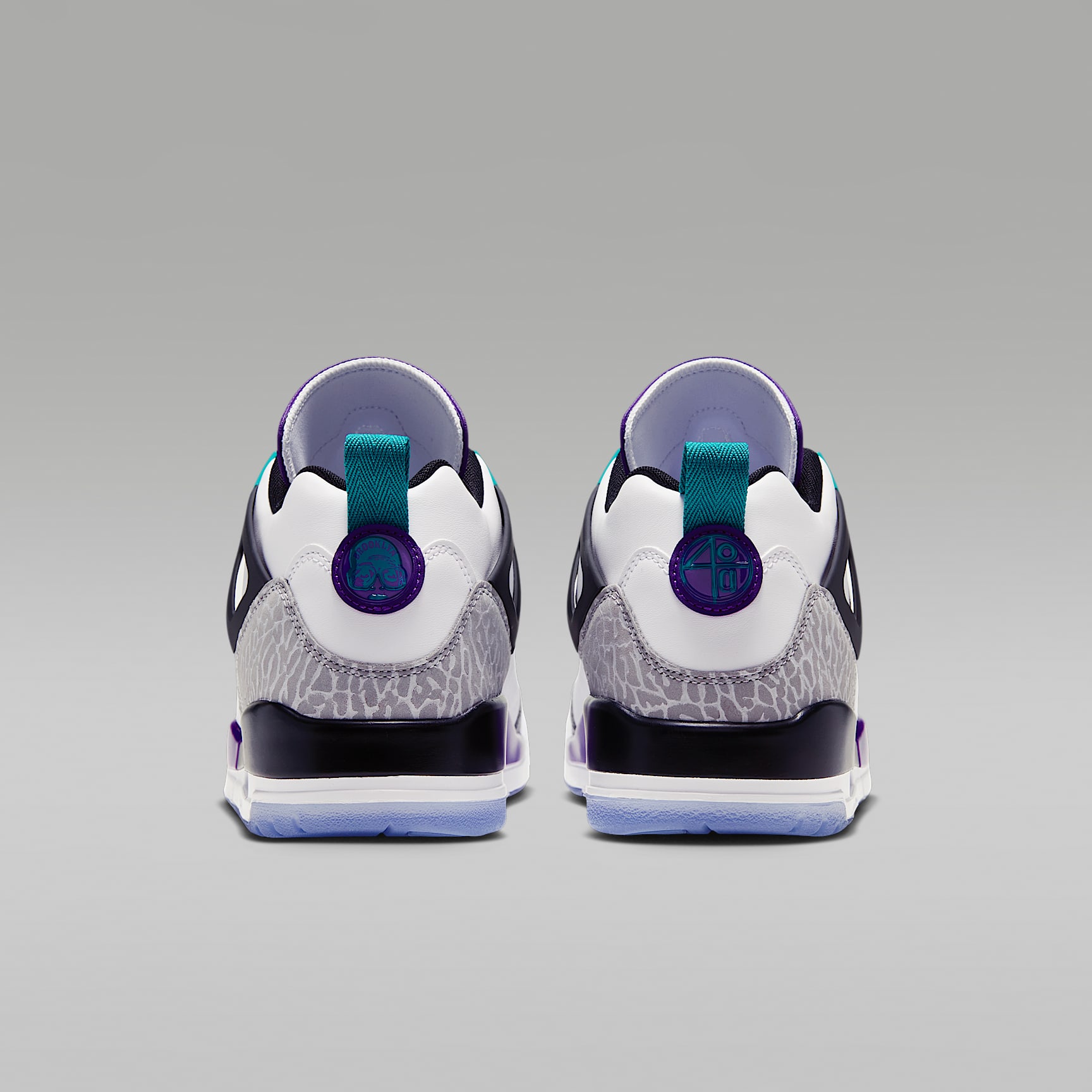 Jordan Spizike Low Herrenschuh – Weiß/Court Purple/Light Smoke Grey/Rio Teal