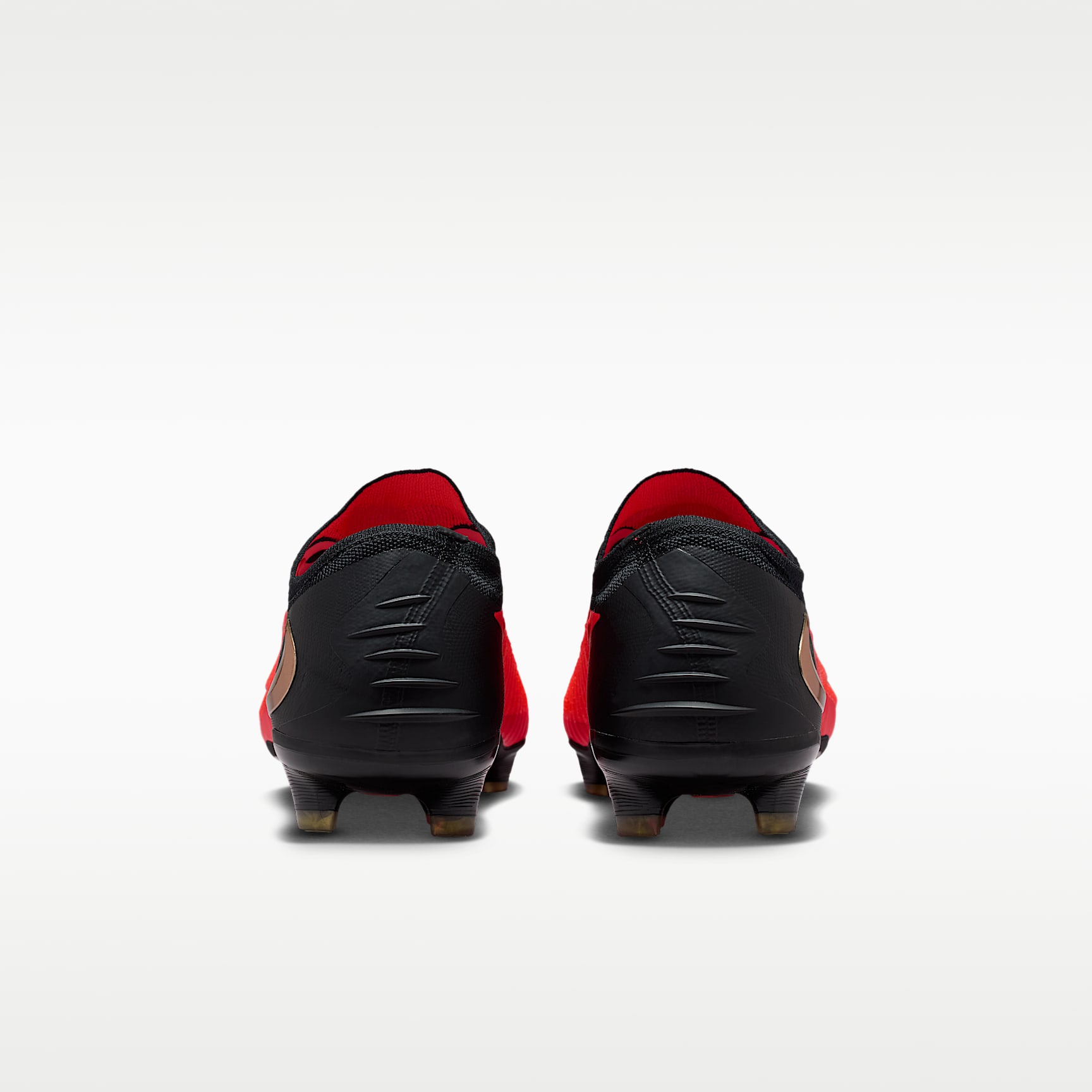 Nike Phantom 6 Low Elite Fußballschuh für normalen Rasen – Bright Crimson/Bright Crimson/Schwarz