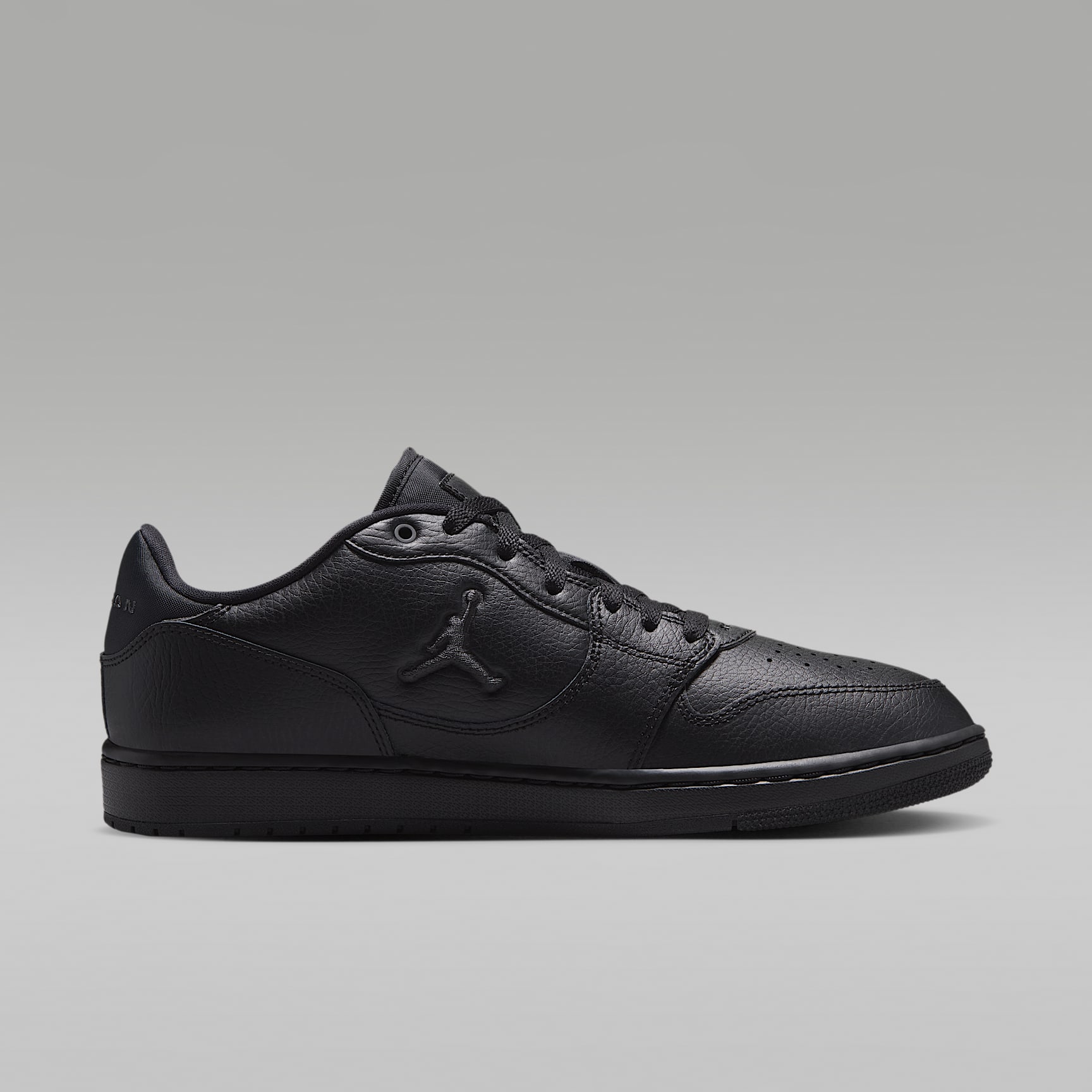 Jordan Court Connect Low Herrenschuhe – Schwarz/Dark Smoke Grey