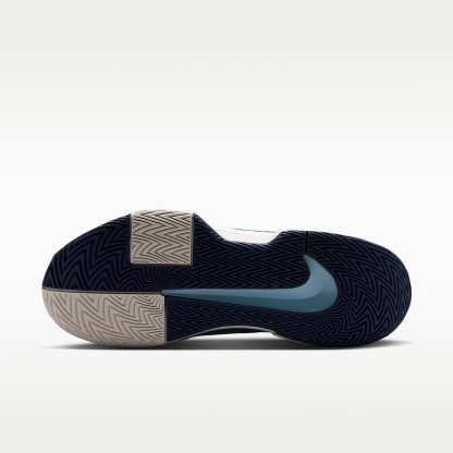 Nike GP Challenge Pro Herren-Tennisschuh für Hartplätze – Smokey Blue/Light Bone/New Slate/Weiß