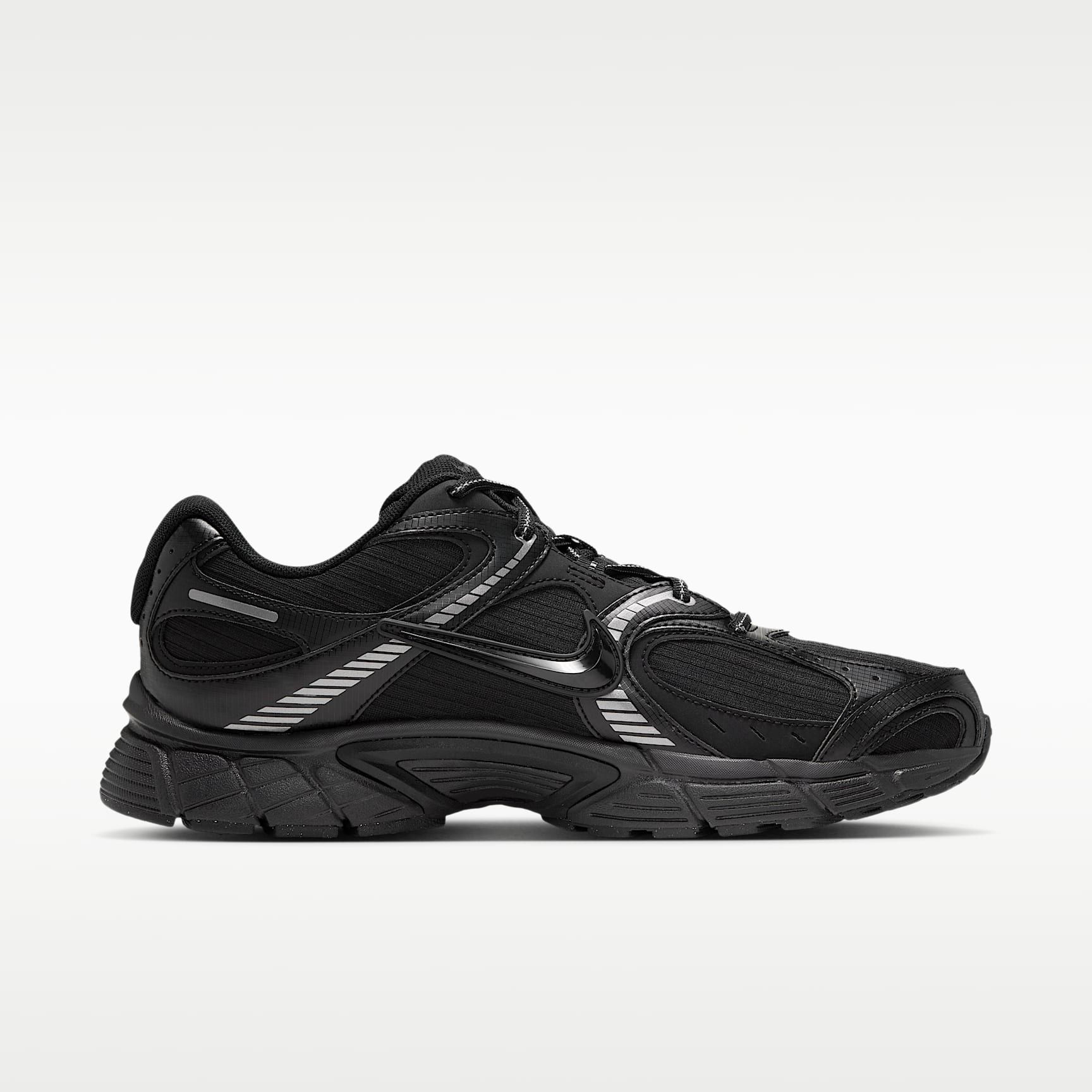 Nike V5 RNR Ripstop Schuh (Herren) – Schwarz/Schwarz/Schwarz