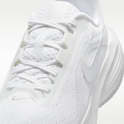 Nike Downshifter 14 Straßenlaufschuh (Damen) – Weiß/Weiß