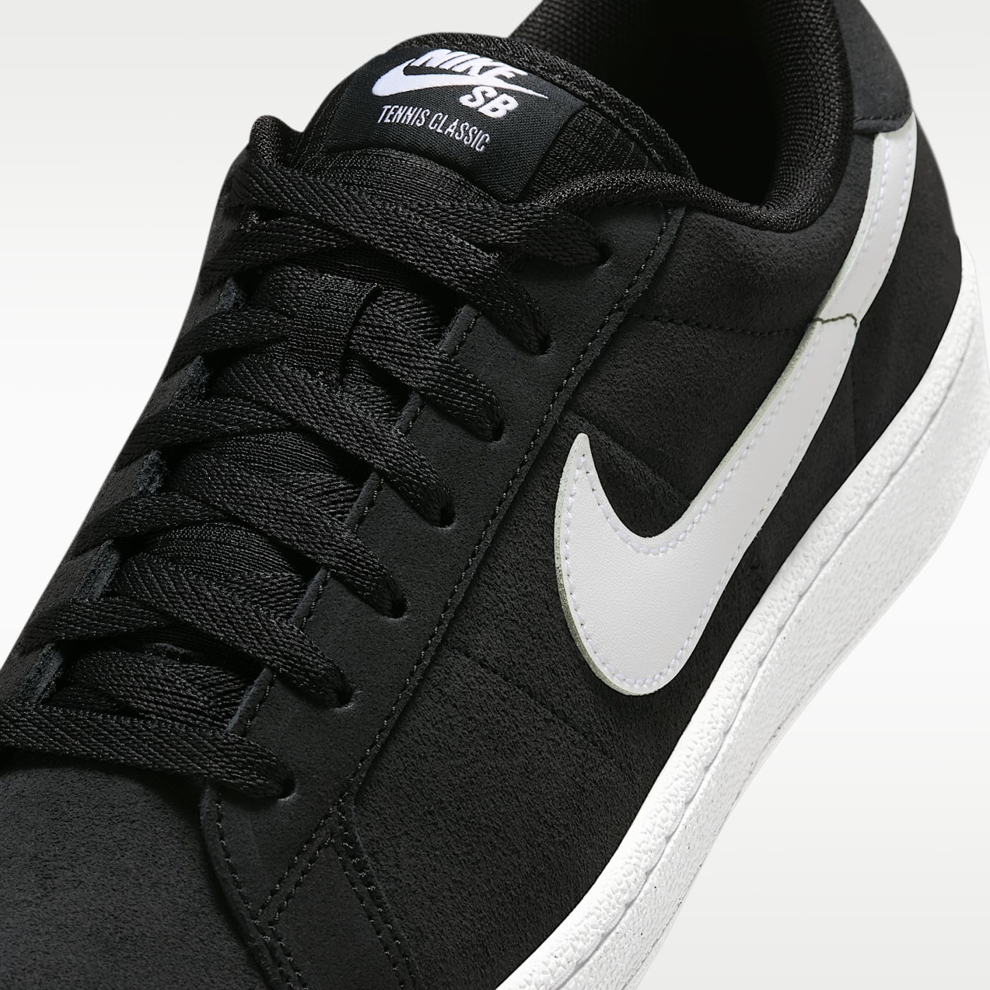 Nike SB Zoom Tennis Classic Skaterschuh – Schwarz/Weiß/Weiß
