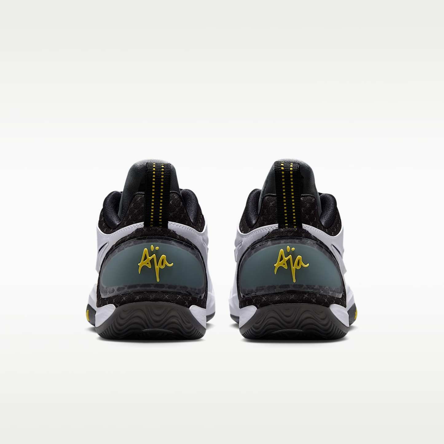 A'Two "Ride at DA'wn" A'ja Wilson Basketballschuh – Weiß/Schwarz