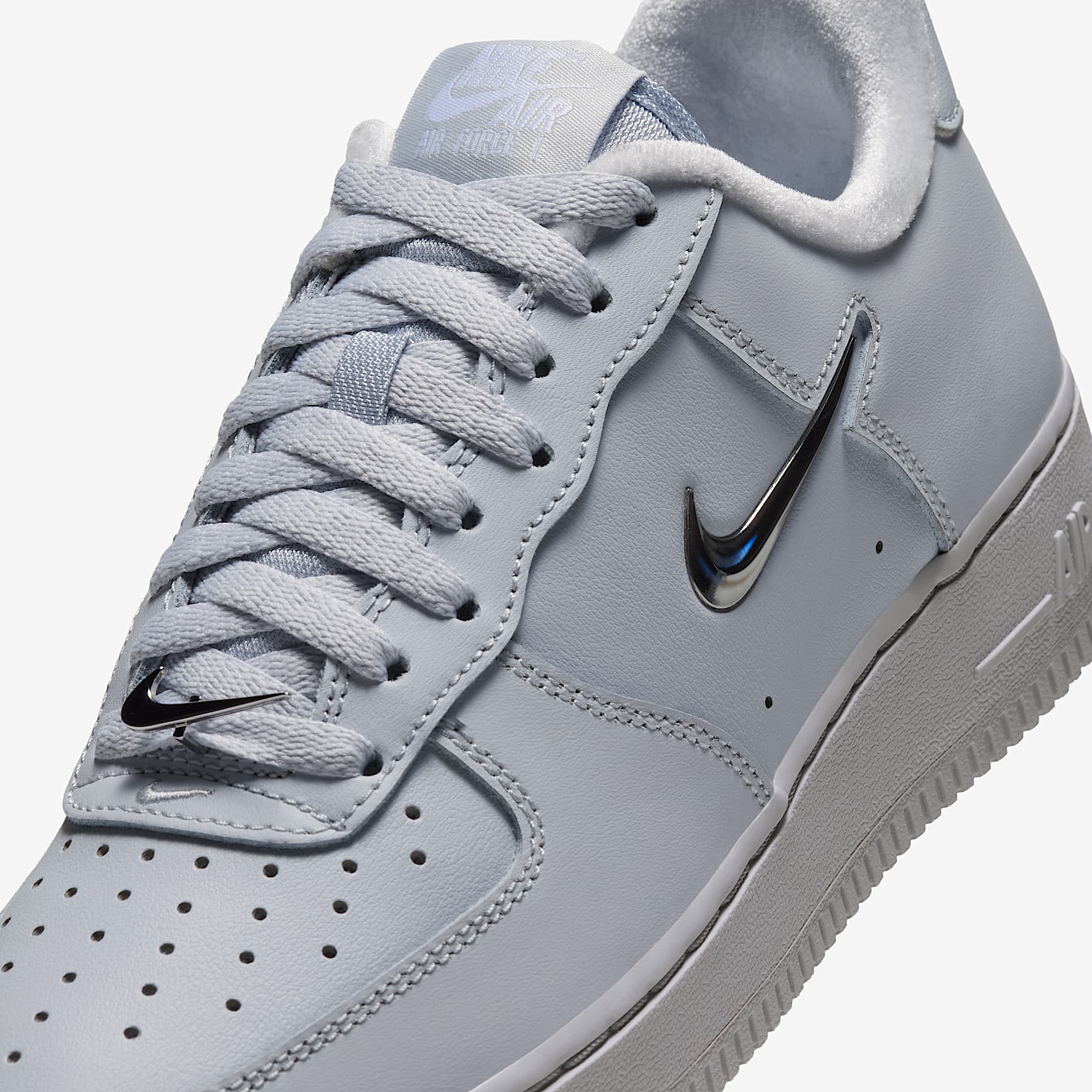 Nike Air Force 1 '07 Schuh (Damen) – Pure Platinum/Weiß/Metallic Silver