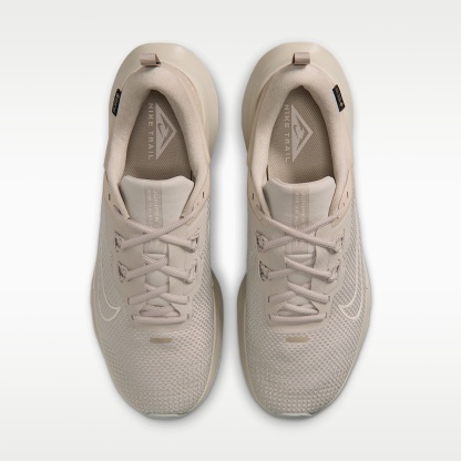 Nike Juniper Trail 2 GORE-TEX wasserdichter Traillaufschuh für Herren – Cream II/Light Orewood Brown