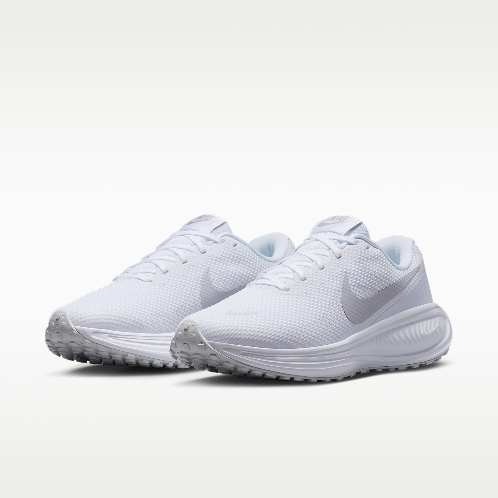 Nike Revolution 8 Straßenlaufschuh (Damen) – Weiß/Pure Platinum