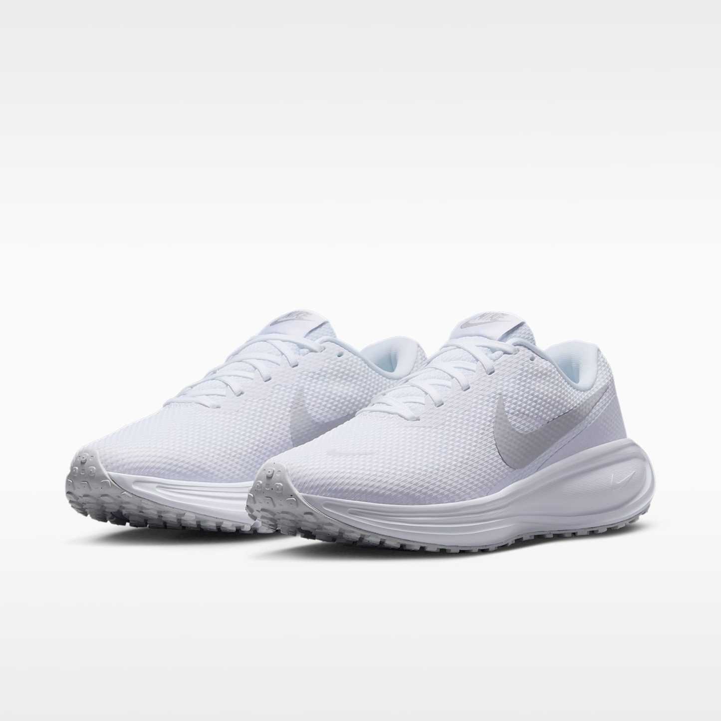 Nike Revolution 8 Straßenlaufschuh (Damen) – Weiß/Pure Platinum