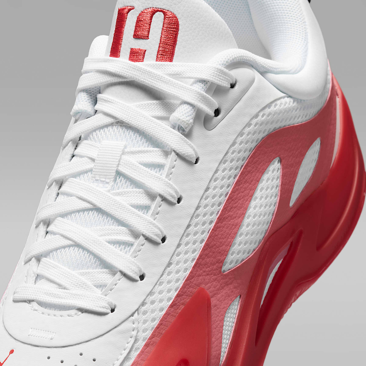 Jordan Heir Series 2 "Seafoam" Basketballschuh – Weiß/Desert Berry/Track Red