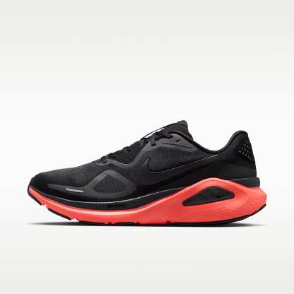 Nike Structure 26 Straßenlaufschuh (Herren) – Schwarz/Bright Crimson/Dark Smoke Grey/Metallic Dark Grey