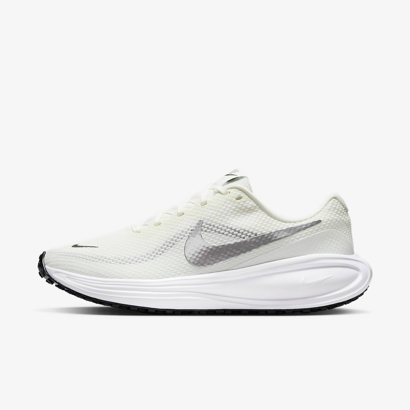 Nike Revolution 8 Straßenlaufschuh (Damen) – Sail/Weiß/Schwarz/Metallic Silver