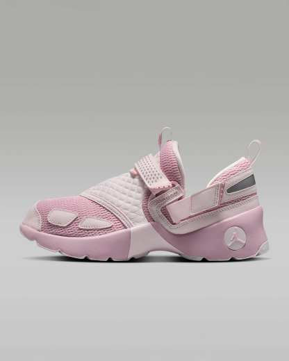 Jordan Trunner LX Schuh (Damen) – Iced Carmine/Pearl Pink/Reflective Silver/Iced Carmine