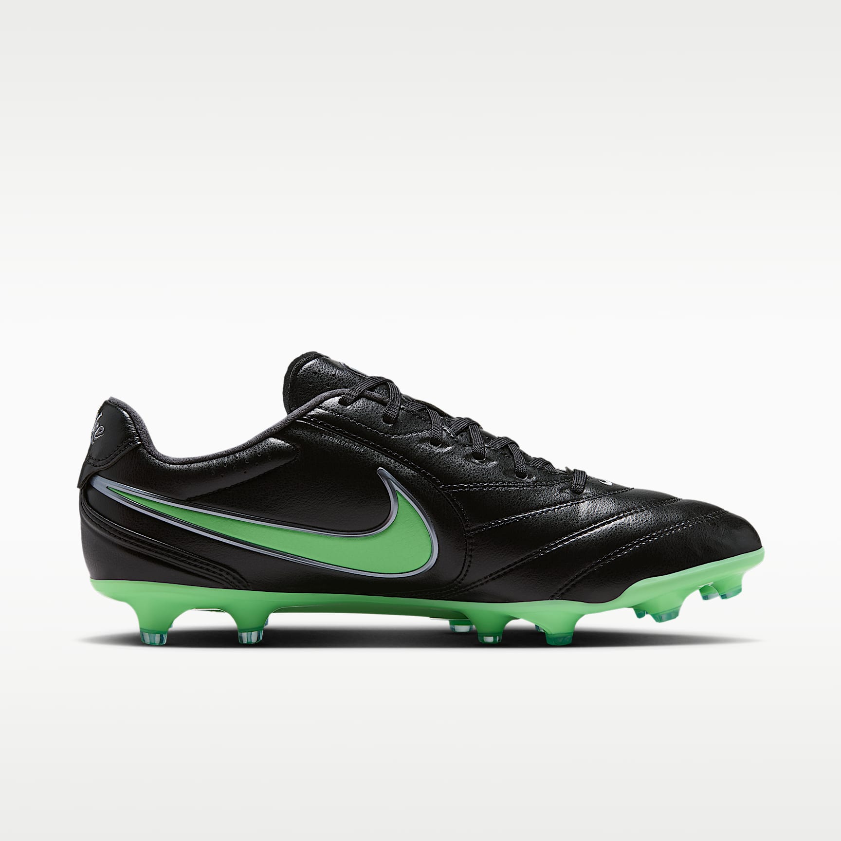 Nike Tiempo Ligera Pro Low-Top-Fußballschuh für normalen Rasen – Schwarz/Schwarz/Illusion Green