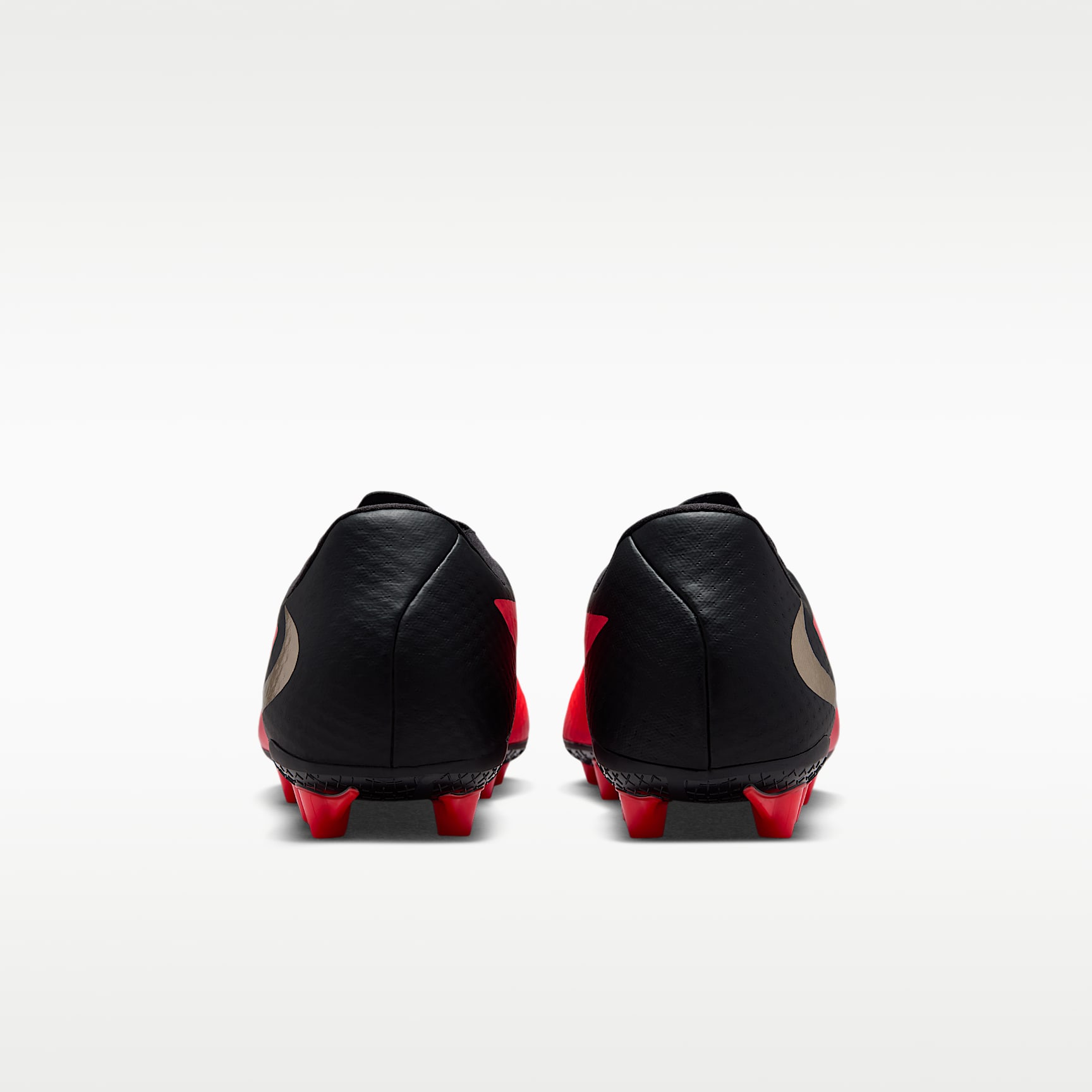 Nike Phantom 6 Low Academy Fußballschuh für Kunstrasen – Bright Crimson/Schwarz/Blur
