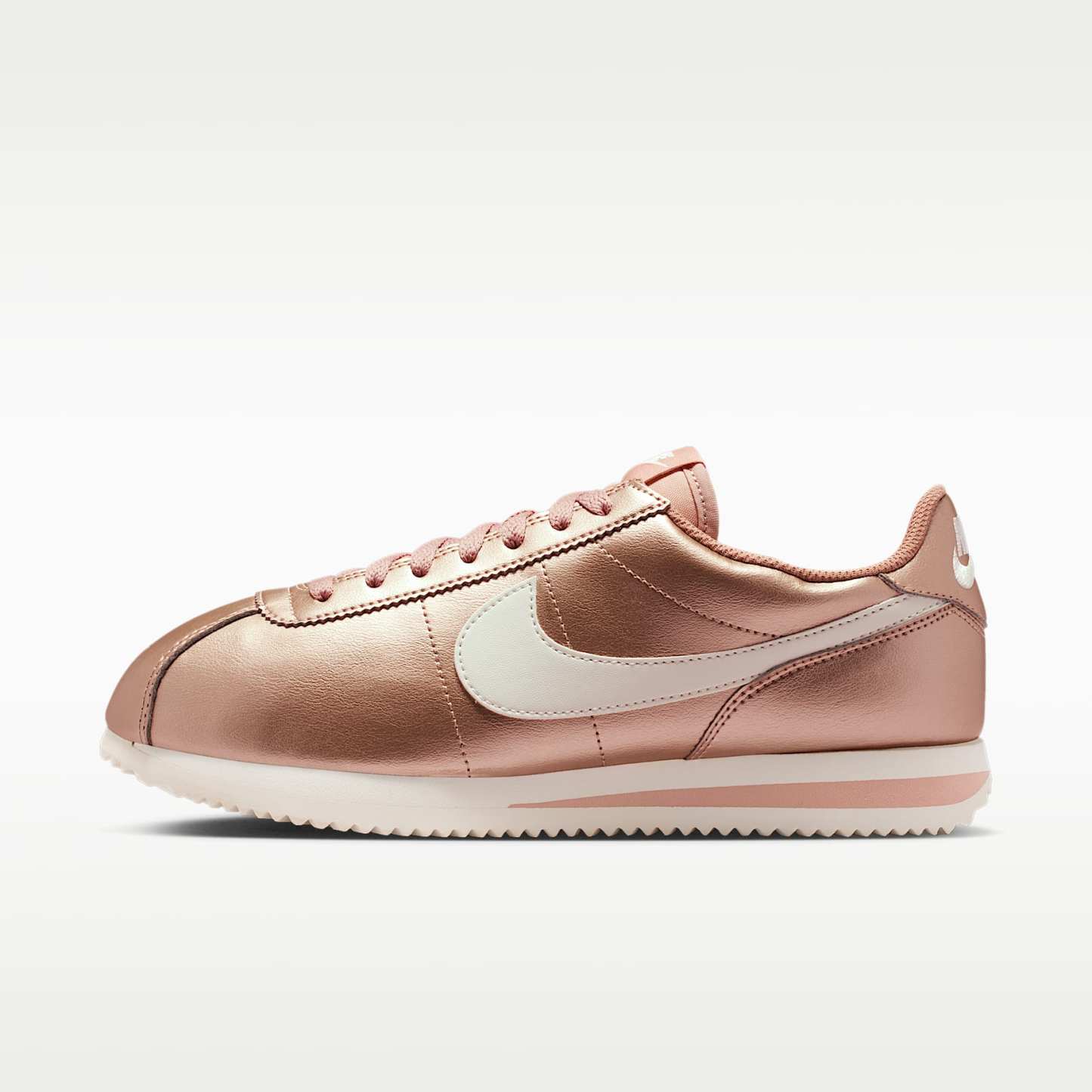 Nike Cortez Schuh (Damen) – Metallic Red Bronze/Rose Whisper/Sail