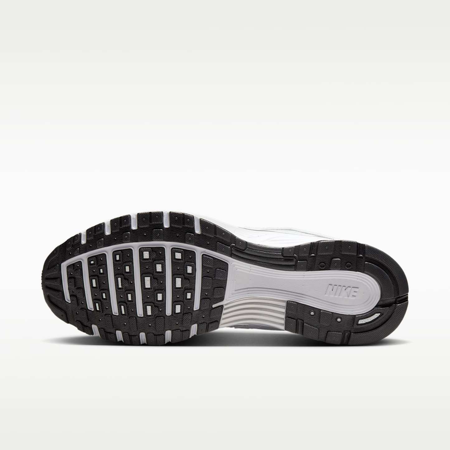 Nike P-6000 Schuh – Weiß/Metallic Silver/Schwarz/Schwarz
