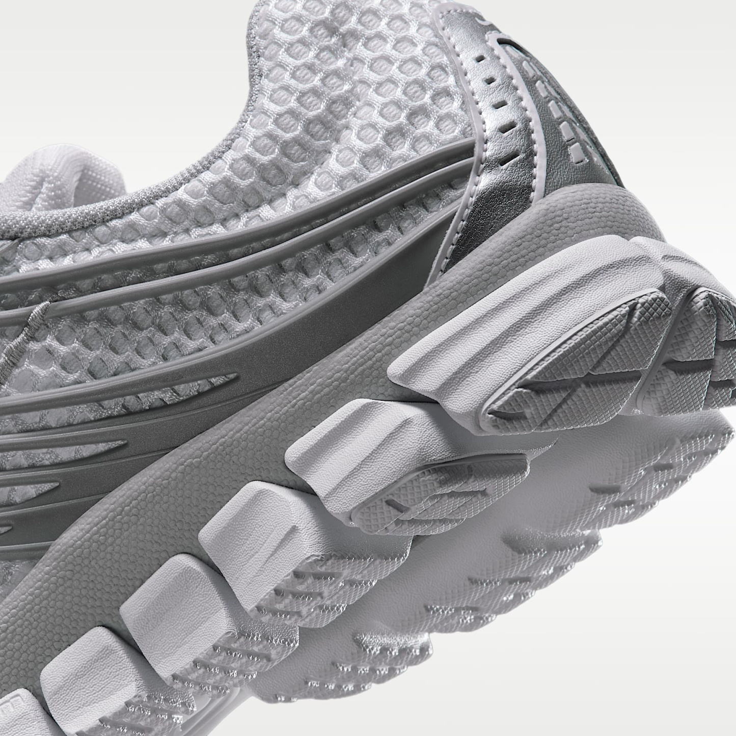 Nike Zoom Skylon 11 Damenschuh – Weiß/Grey Fog/Metallic Silver