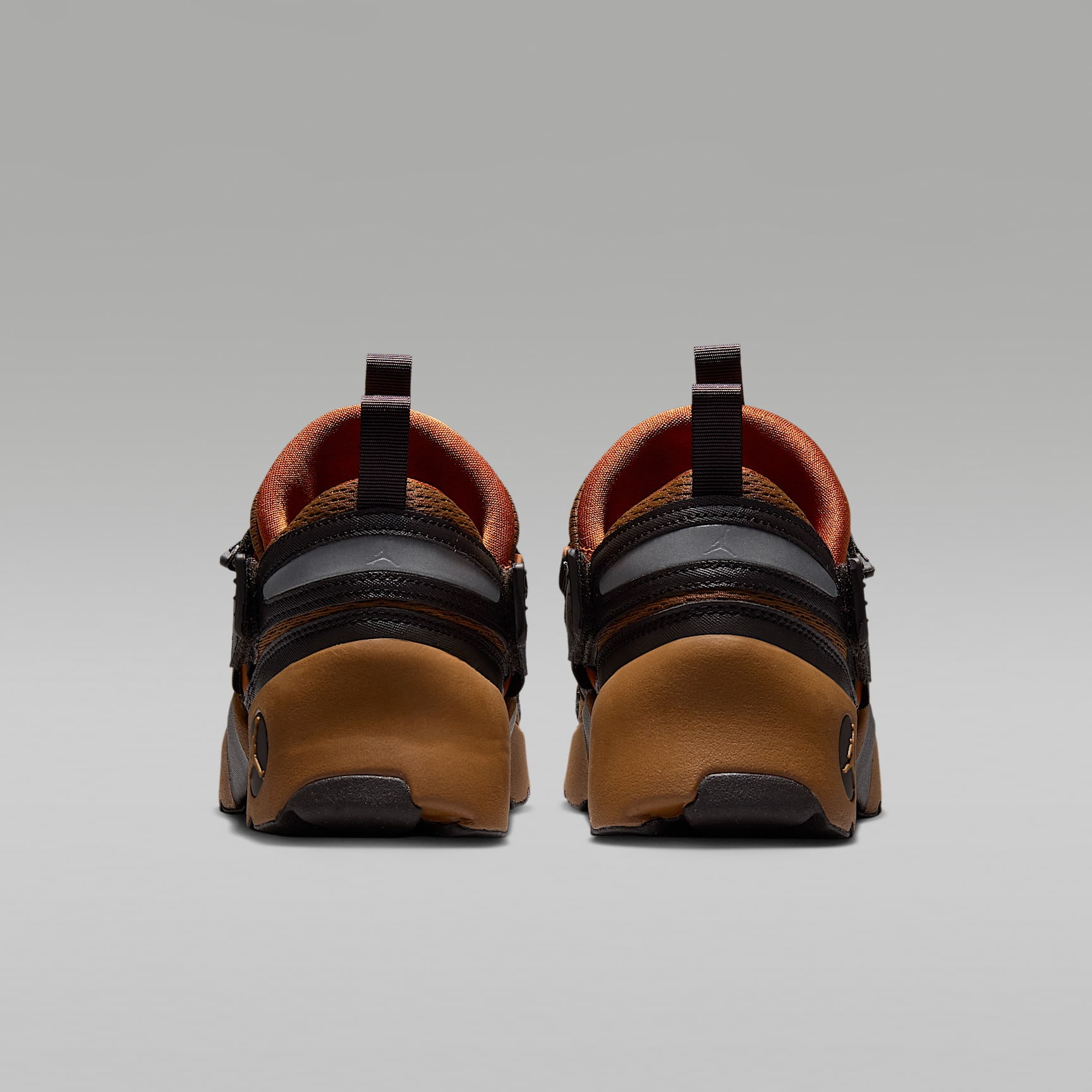 Jordan Trunner LX Schuh (Damen) – Light British Tan/Reflective Silver/Weiß/Desert Orange