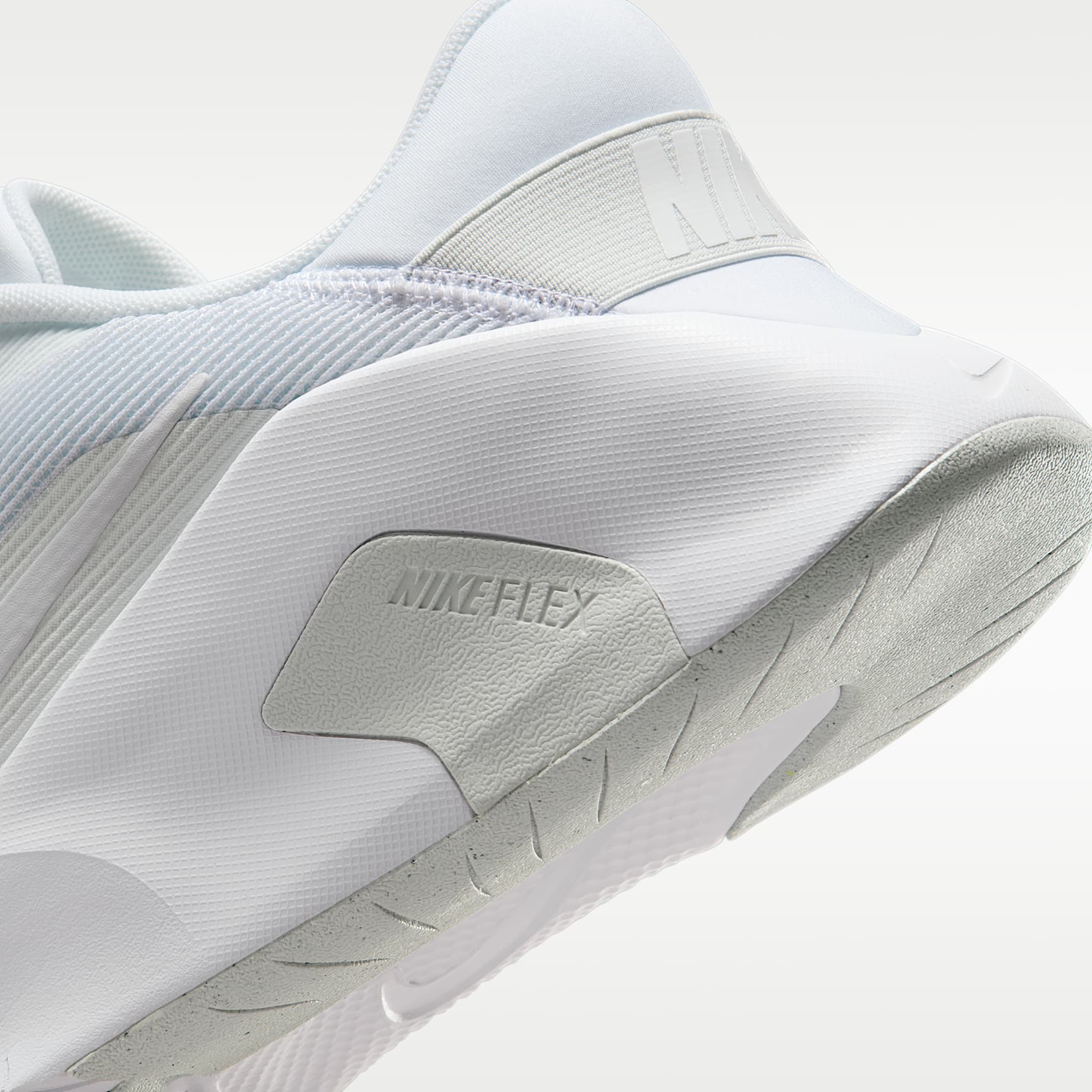 Nike Flex Train Workout-Schuh (Herren) – Weiß/Photon Dust/Weiß