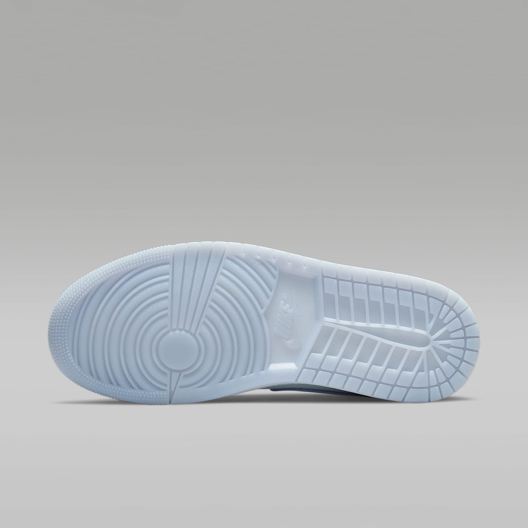 Air Jordan 1 Mid Schuh (Damen) – Weiß/Wolf Grey/Aluminum