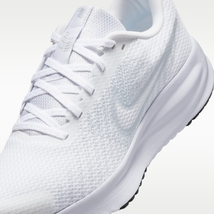 Nike Run Defy Straßenlaufschuh (Damen) – Weiß/Schwarz/Pure Platinum