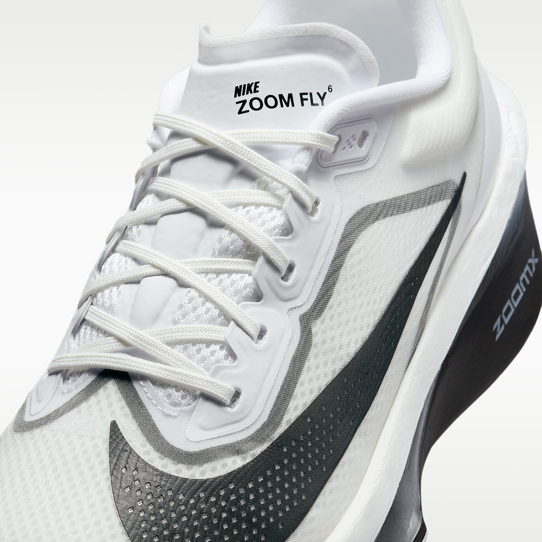 Nike Zoom Fly 6 Straßenlaufschuh für Wettkämpfe (Herren) – Weiß/Smoke Grey/Metallic Silver/Schwarz