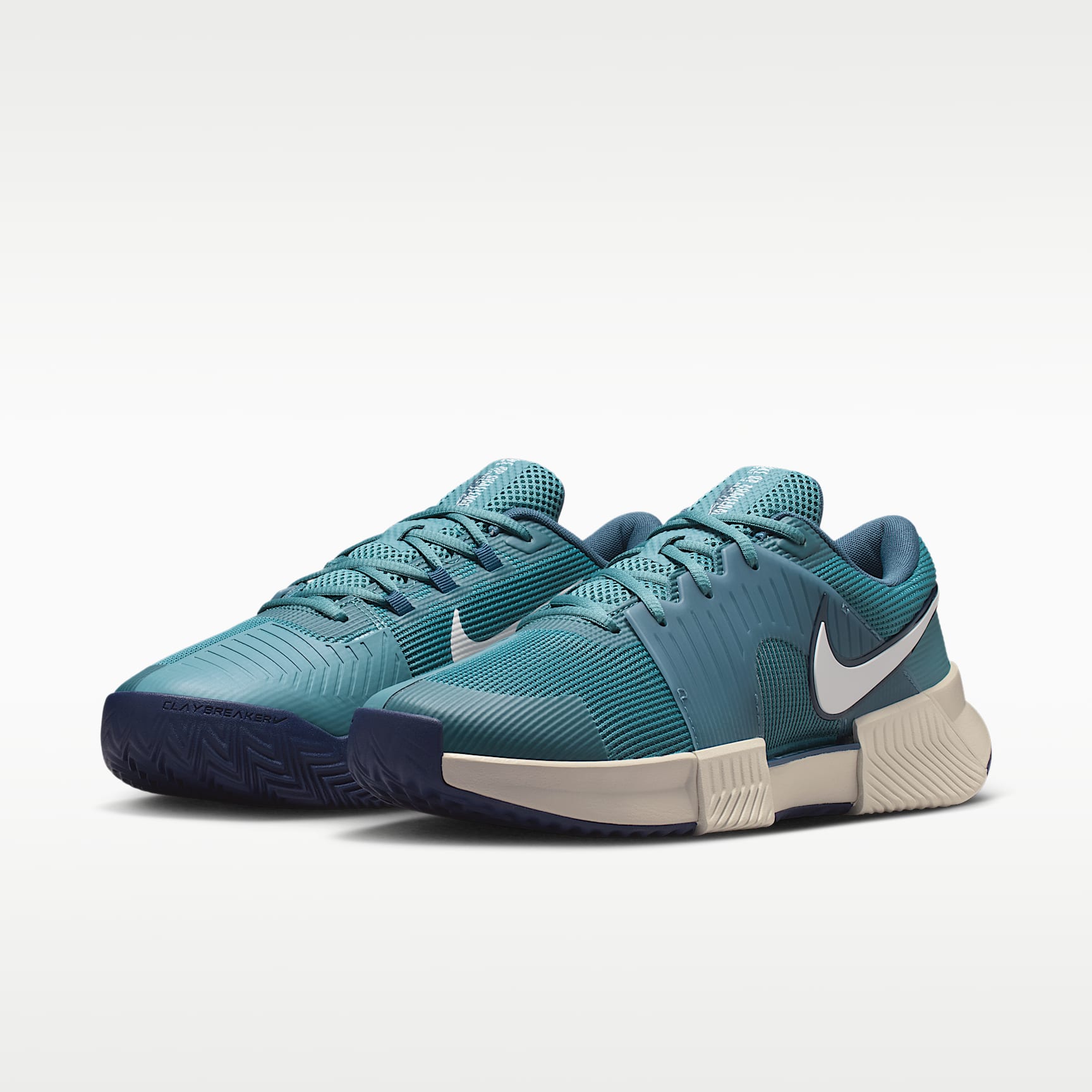 Nike GP Challenge 1.5 Tennisschuh für Sandplätze (Herren) – Smokey Blue/Light Bone/New Slate/Weiß