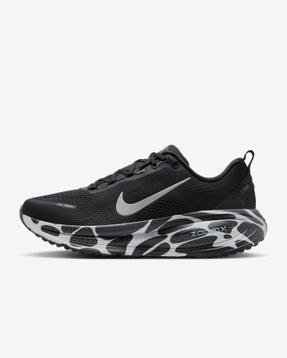 Nike Vomero 18 Straßenlaufschuh (Herren) – Anthracite/Cannon/Metallic Silver/Reflect Silver