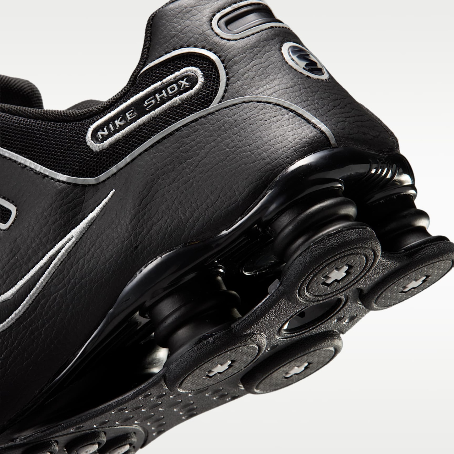 Nike Shox NZ Schuhe (Herren) – Schwarz/Light Smoke Grey/Schwarz