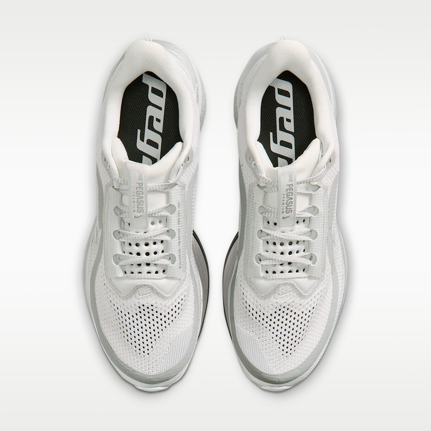 Nike Pegasus Premium Straßenlaufschuh (Herren) – Photon Dust/Schwarz/Metallic Silver