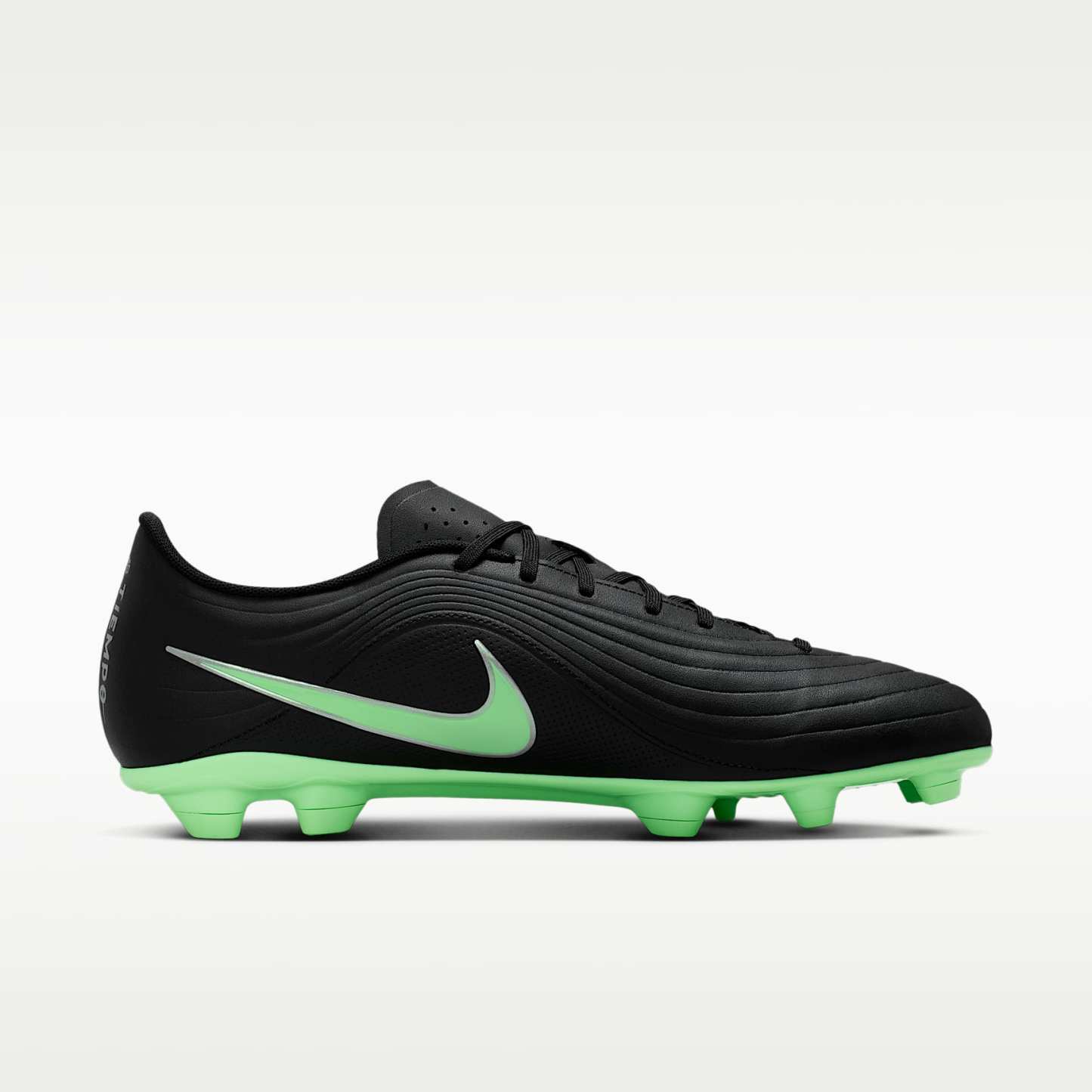 Nike Tiempo Maestro Club Low-Top-Fußballschuh für verschiedene Böden – Schwarz/Schwarz/Illusion Green