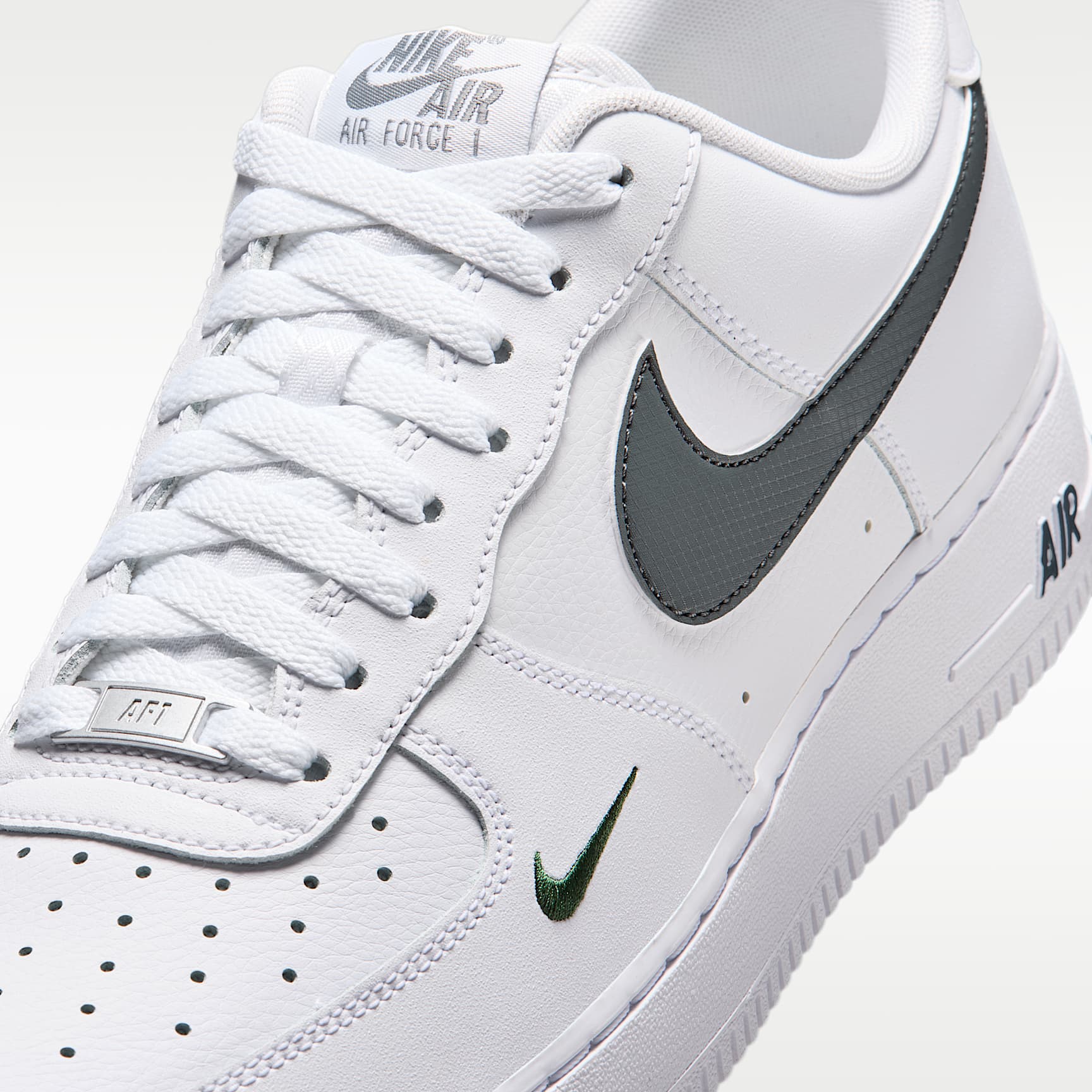 Nike Air Force 1 '07 Schuh (Herren) – Weiß/Fir/Cool Grey/Cool Grey