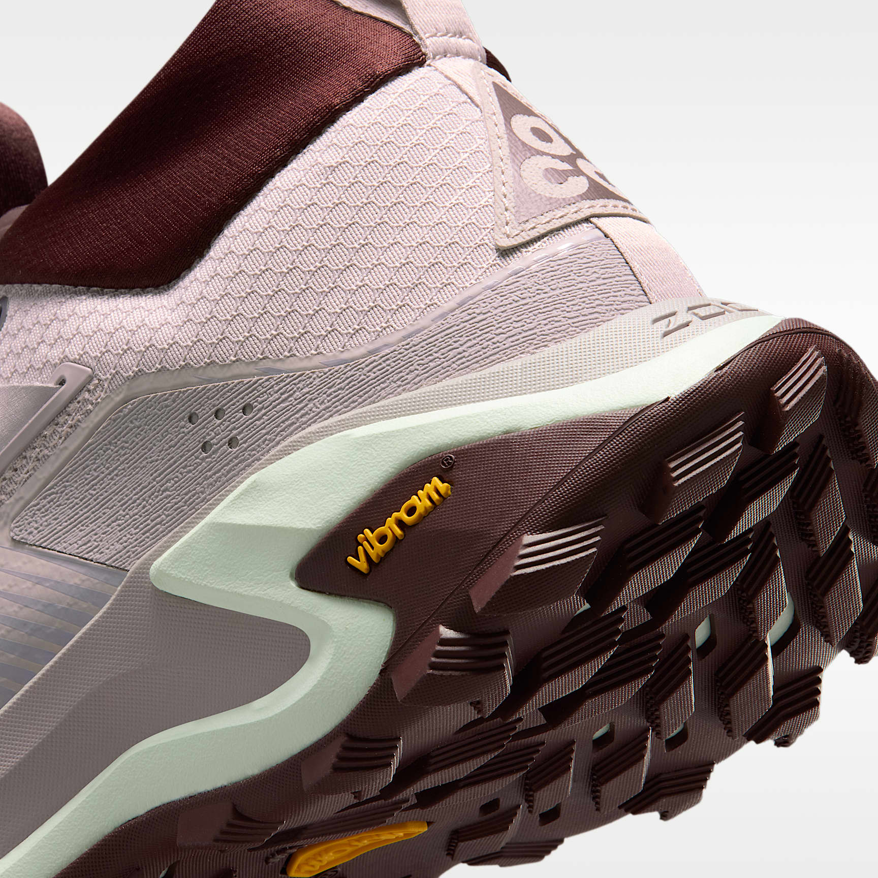 ACG Zegama Hike Wanderschuh (Damen) – Platinum Violet/Barely Green/Silver Lilac/Platinum Violet