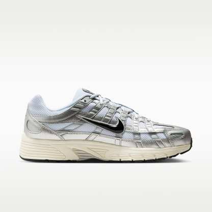 Nike P-6000 Schuh – Weiß/Metallic Silver/Flat Silver/Schwarz