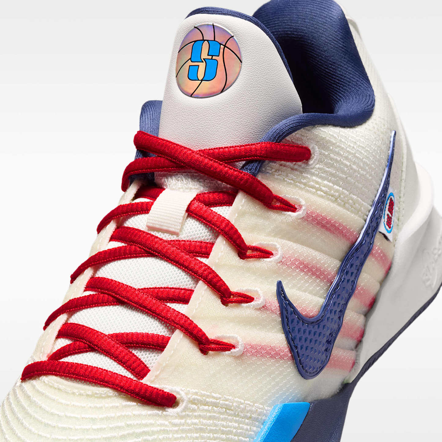 Sabrina 3 "WNBA 30th" Basketballschuh – Sail/Atom Red/Photo Blue/Team Navy