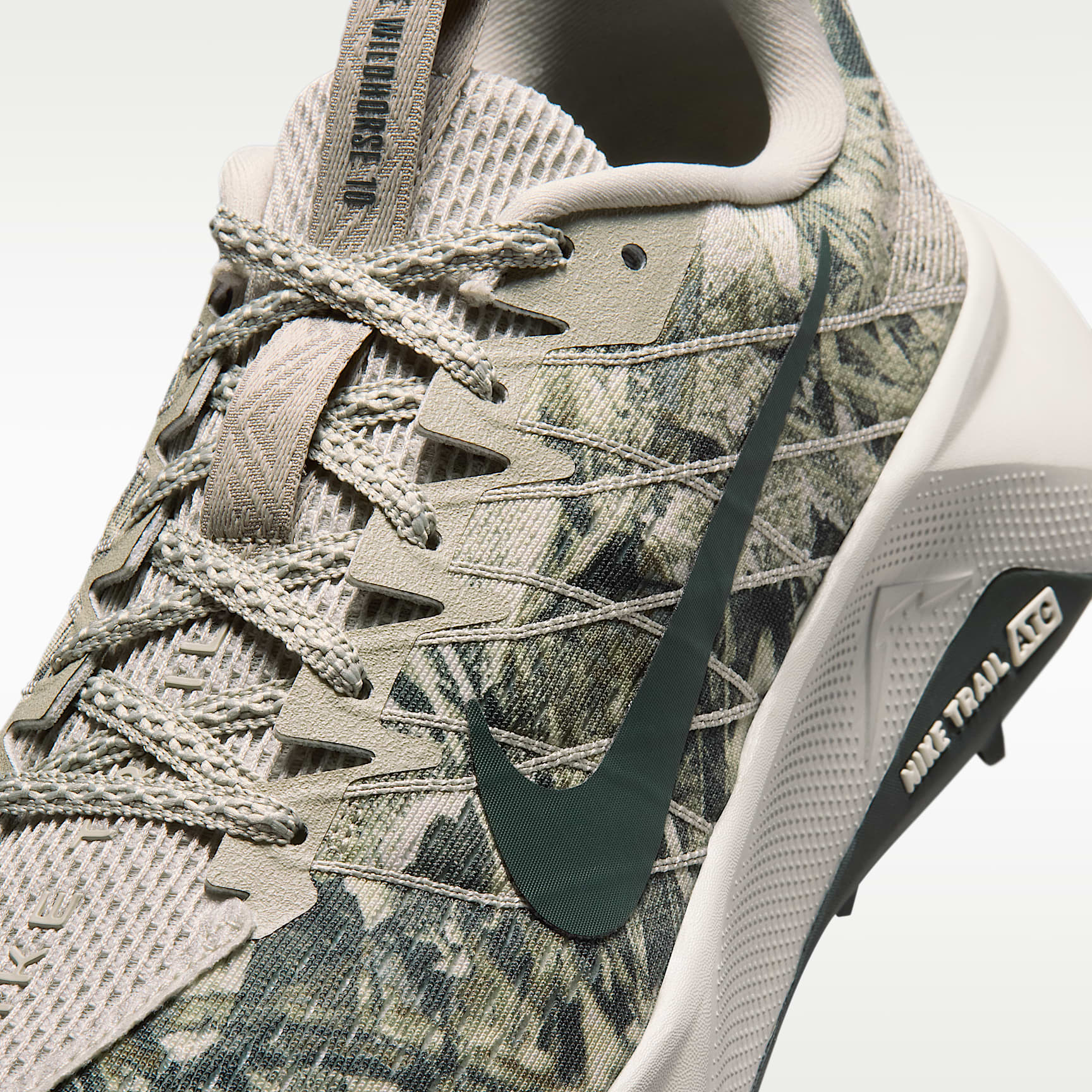 Nike Wildhorse 10 Traillaufschuh (Herren) – Spruce Fog/Black Spruce/Sea Glass